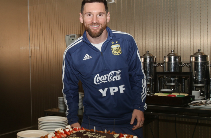 Usia Makin Bertambah Tua, Lionel Messi Dapat Pesan dari Pele