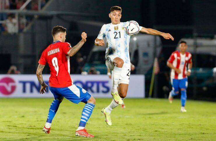 Antonio Sanabria beberapa kali membuat aksi menarik pada laga Paraguay vs Argentina.
