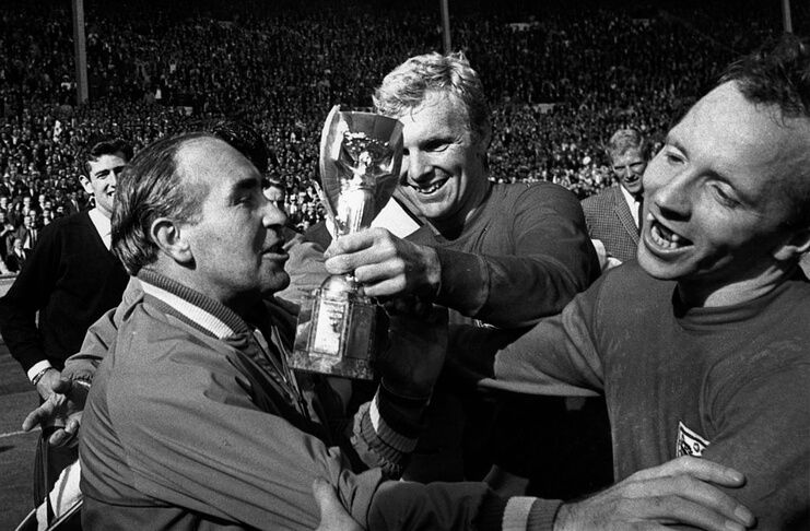 Timnas Inggris juara Piala Dunia 1966 saat membukukan 11 clean sheet sepanjang tahun.