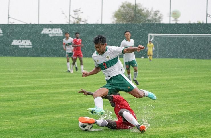 Timnas U-18 Kalahkan MMK FC, Shin Tae-yong Soroti Fisik Pemain 2 (pssi) Shin Tae-yong Bawa Timnas U-19 Indonesia ke Korsel