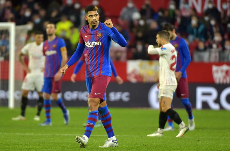 Sevilla vs Barcelona Blaugrana Gagal Menang Lawan 10 Orang - Ronald Araujo (@iF2is)