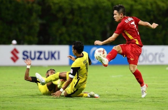 kekalahan timnas Malaysia dari Vietnam sangat disesalkan oleh Indra Putra.