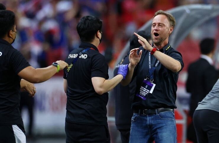 Alexandre Polking mengaku takjub oleh penampilan Kritsada Kaman di Piala AFF 2020.