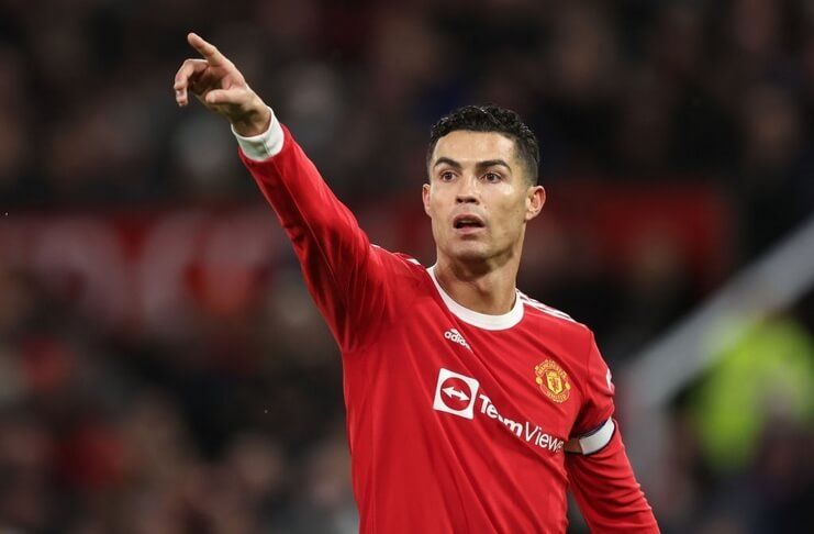 Cristiano Ronaldo menegaskan Manchester United harus finis di 3 besar.