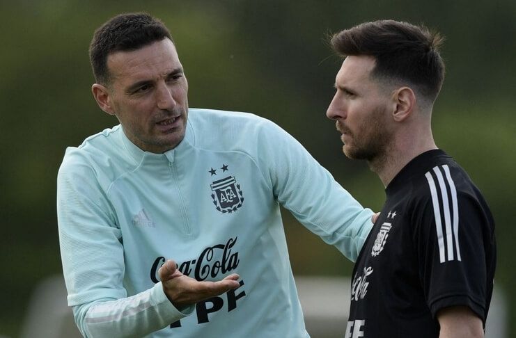 Lionel Scaloni dikabarkan sudah memastikan Lionel Messi tak memperkuat timnas Argentina pada dua laga Kualifikasi Piala Adunia 2022.