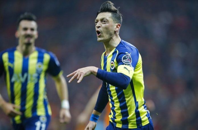 Mesut Oezil akan Bela RANS Cilegon FC, Asal...