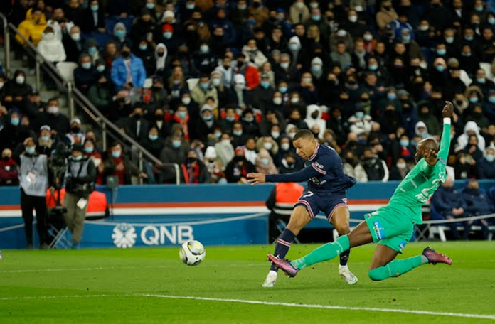 PSG vs St-Etienne - Liga Prancis - Kylian Mbappe