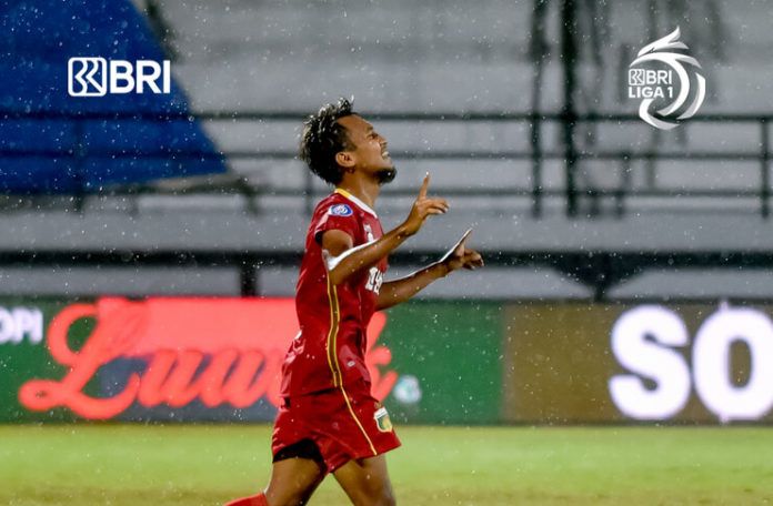 Persela vs Bhayangkara FC The Guardian Naik ke Tiga Besar (@Liga1Match)