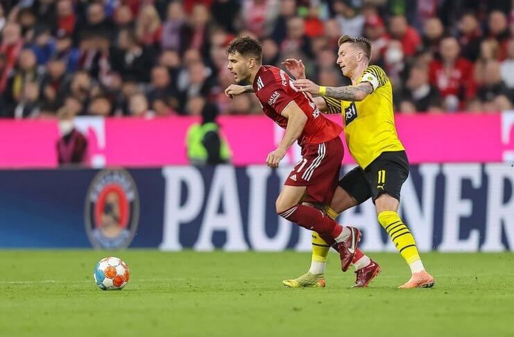 Marco Reus mengeluhkan performa lini depan Borussia Dortmund saat lawan Bayern Munich.