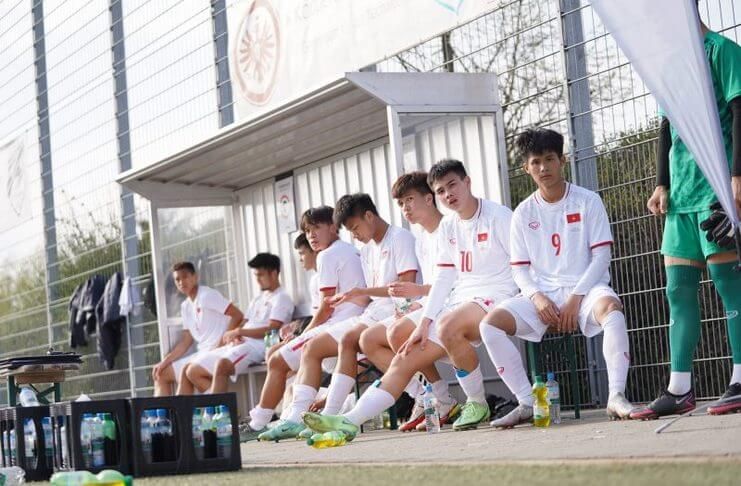Satu-satunya kekalahan diderita timnas U-17 Vietnam saat menghadapi tim U-16 Eintracht Frankfurt.