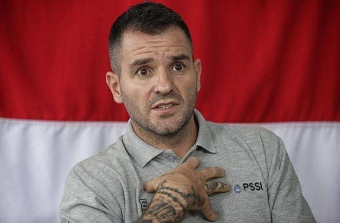 Simon McMenemy Merinding Tiap Dengar Indonesia Raya