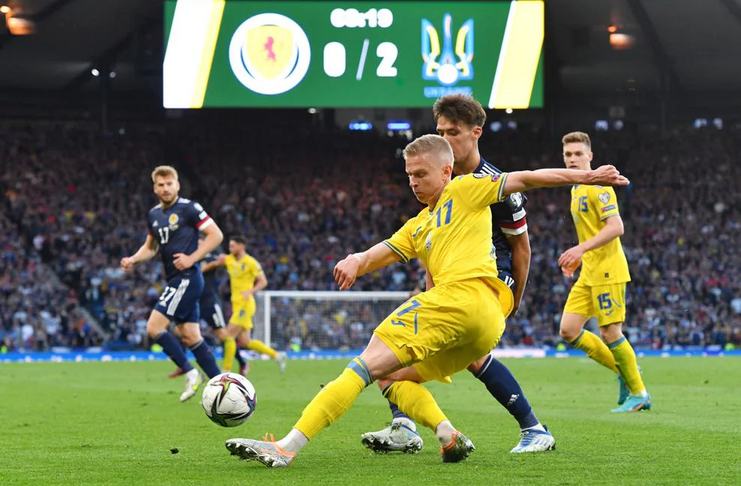 Oleksandr Zinchenko - Ukraina - Piala Dunia 2022 - uefa. com 3