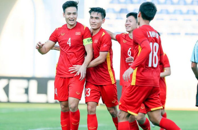 Timnas U-23 Vietnam akan menghadapi Arab Saudi pada perempat final Piala Asia U-23 2022.
