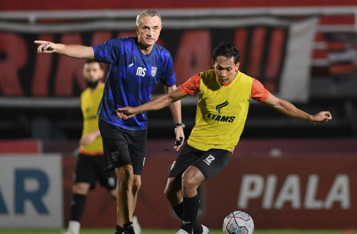 Milomir Seslija - Borneo FC - Final Piala Presiden 2022 - @borneofc.id