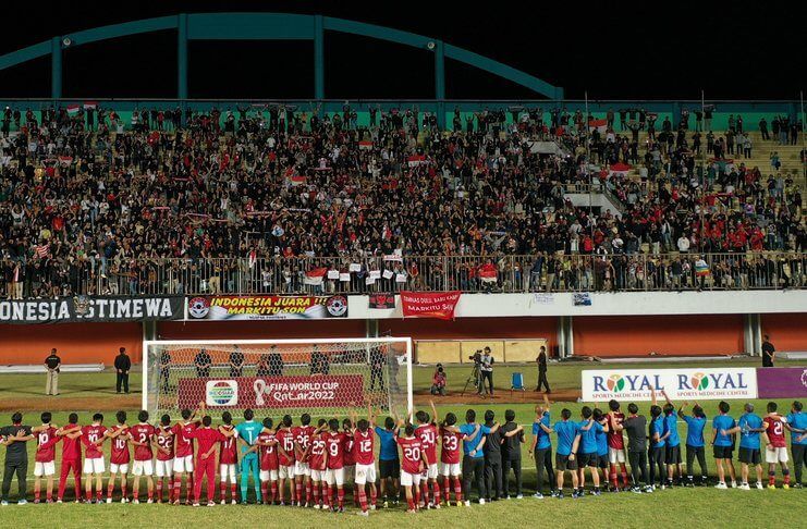 Keberadaan suporter Indonesia akan kembali jadi tekanan besar bagi Vietnam di final Piala AFF U-16 2022.