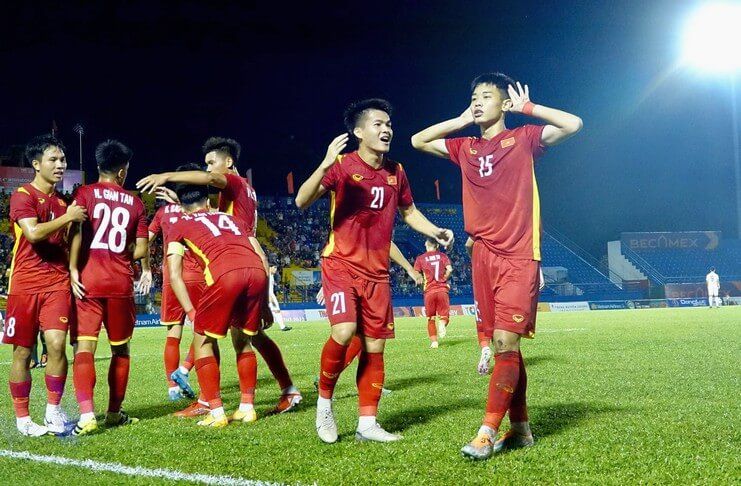 Nguyen Dinh Bac jadi pahlawan kemenangan timnas U-19 Vietnam atas Thailand.