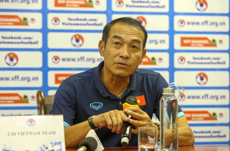 Dinh The Nam kesal karena para pemain timnas U-20 Vietnam masih lemah dalam kebugaran dan penyelesaian akhir.