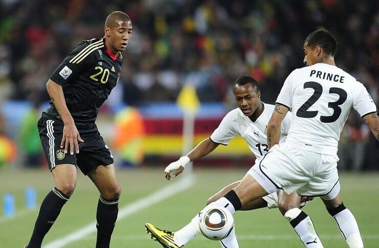 Jerome dan Kevin-Prince Boateng tercatat dalam catatan fakta Piala Dunia sebagai pasangan saudara yang bertarung di Piala Dunia.