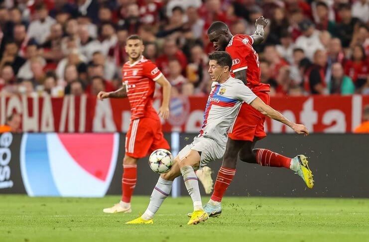 Robert Lewandowski gagal mencetak gol pada lawatan pertamanya ke Allianz Arena setelah meninggalkan Bayern Munich.