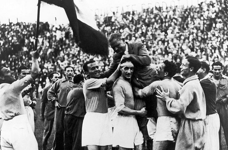 Vittorio Pozzo sukses membawa Italia juara Piala Dunia 1934.
