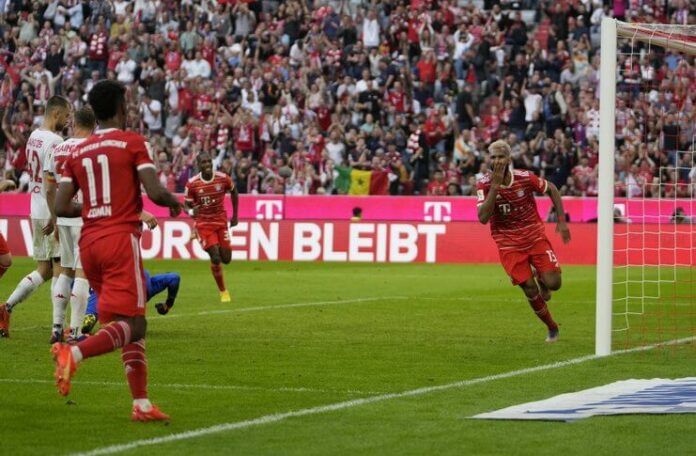 Choupo-Moting Tak Bisa Berhenti Cetak Gol, Bayern Munich Berpesta (@FCBayernEN)