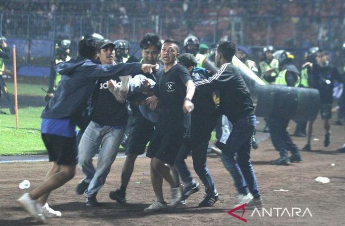 Tragedi Kanjuruhan Arema FC vs Persebaya Surabaya