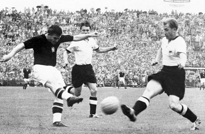 Hungaria dan Jerman Barat bersua di final Piala Dunia 1954.
