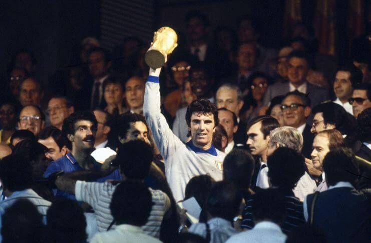 Italia menyamai koleksi 3 gelar Brasil dengan menjuarai Piala Dunia 1982.