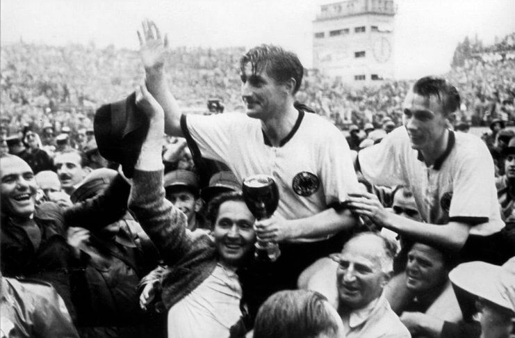 Jerman Barat menjuarai Piala Dunia 1954.