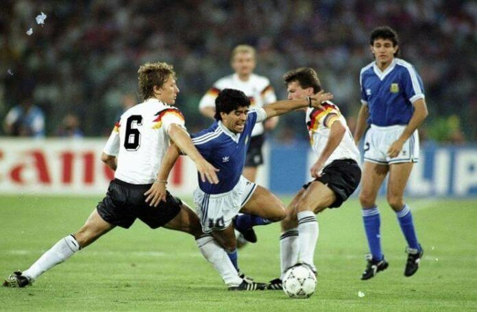 Jerman Barat vs Argentina tersaji di final Piala Dunia 1990.