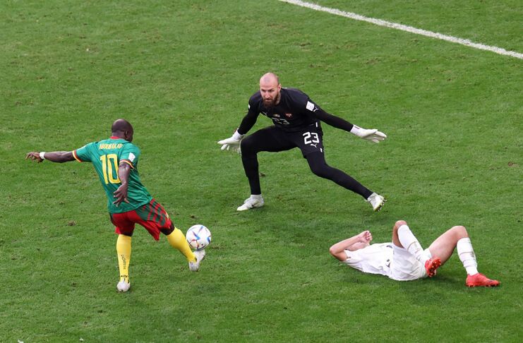 Kamerun vs Serbia Aksi Saling Balas Berbuah 6 Gol - Vincent Aboubakar (@iF2is)