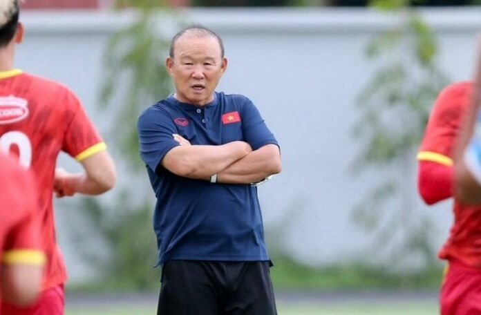 Park Hang-seo memperingatkan VFF soal masa depan sepak bola Vietnam.