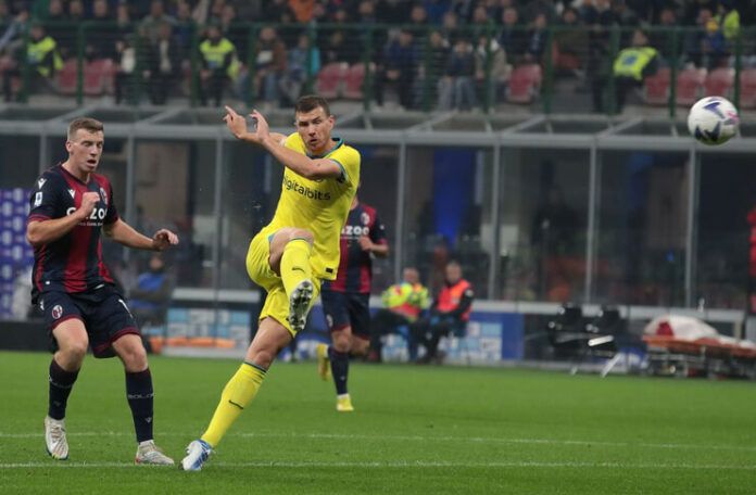 Pesta 6 Gol ke Gawang Bologna, Inter Masuk 4 Besar - Edin Dzeko (@iF2is)