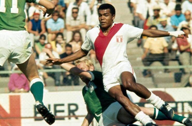 Teofilo Cubillas dinobatkan sebagai pemain muda terbaik Piala Dunia 1970.