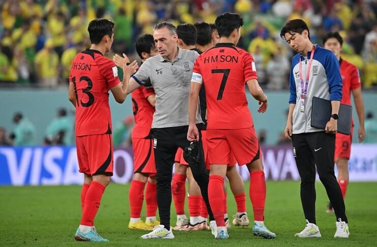 Dibantai Brasil, Pelatih Korea Selatan Mengundurkan Diri - Paulo Bento (@CBSSportsGolazo)