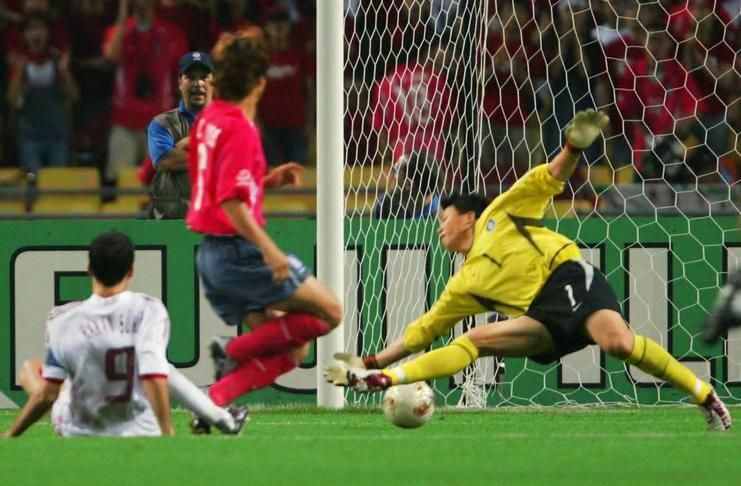 Hakan Sukur mencetak gol tercepat di Piala Dunia saat perebutan peringkat III Piala Dunia 2002.