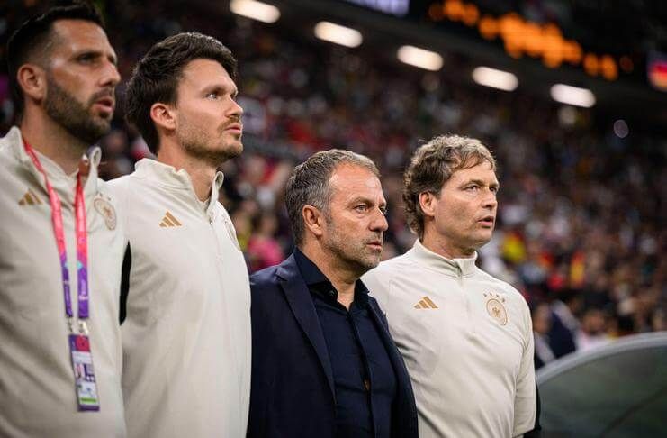 Hansi Flick dan staf kepelatihannya akan tetap menangani timnas Jerman hingga Piala Eropa 2024.