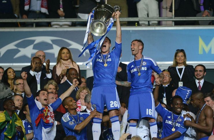 John Terry trofi Liga CHampions 2012 Chelsea - Twitter