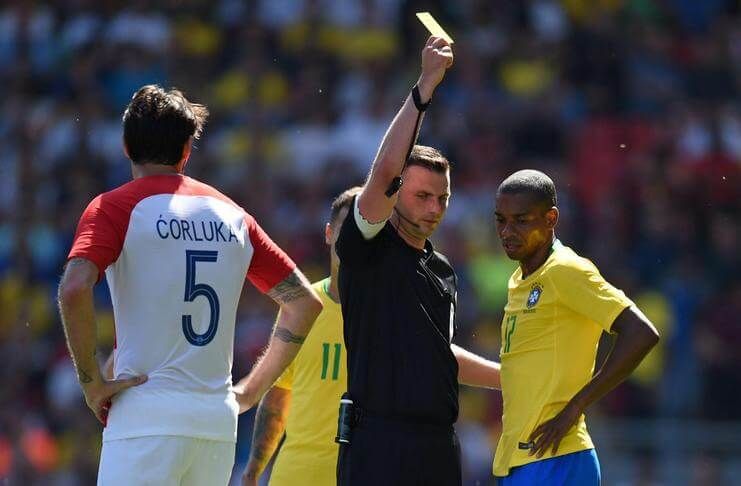 Laga Kroasia vs Brasil di perempat final Piala Dunia 2022 bak deja vu karena akan kembali diwasiti Michael Oliver.