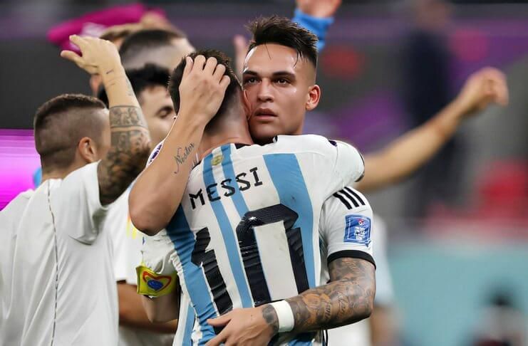 Lionel Messi Bela Penampilan Lautaro Martinez (All About Argentina Twitter)