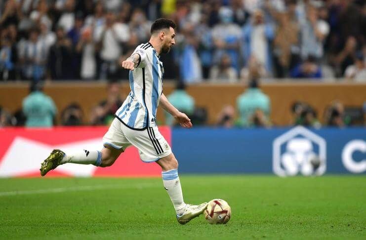 Sebanyak 3 penalti menghiasi laga Argentina vs Prancis pada final Piala Dunia 2022.