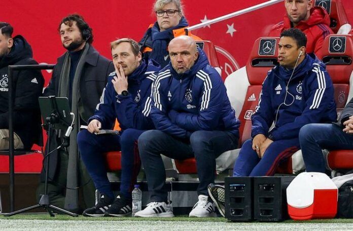 Kenneth Perez menyodorkan 2 nama non-Belanda sebagai opsi pelatih baru Ajax sepeninggal Alfred Schreuder.