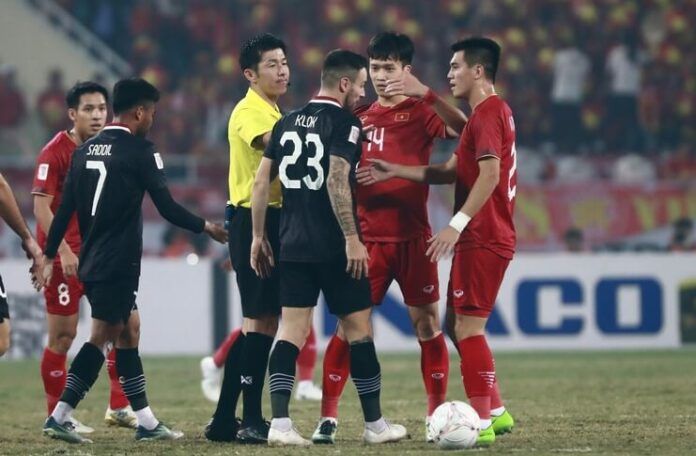 Timnas Indonesia bermain penuh emosi saat melawan Vietnam pada leg II semifinal Piala AFF 2022.