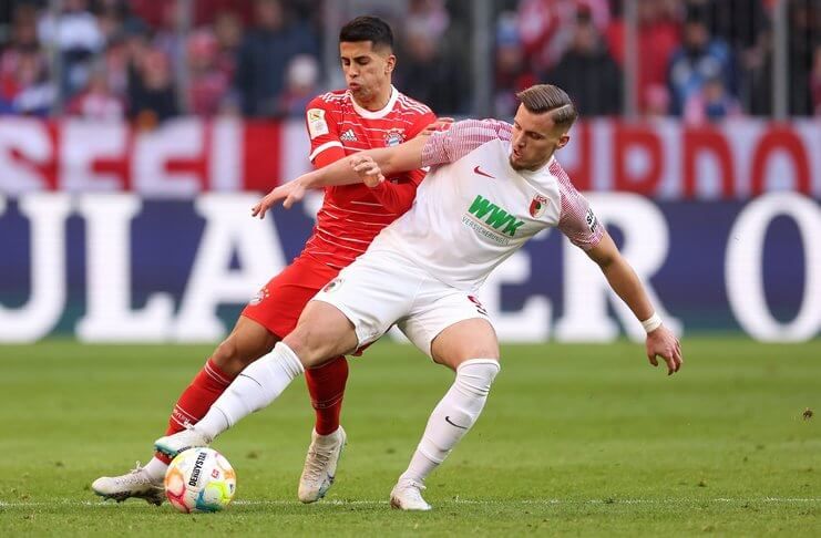 Joao Cancelo Cetak Gol, Bayern Munich Kalahkan Augsburg 5-3 - Benjamin Pavard (@FCBayernEN)