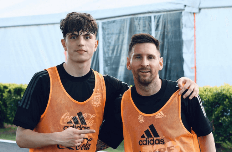 Lisandro Martinez akan Pastikan Alejandro Garnacho Pilih Argentina - Lionel Messi (Manchester Evening News)