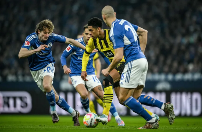 Schalke vs Dortmund - Nico Schlotterbeck - bundesliga. com