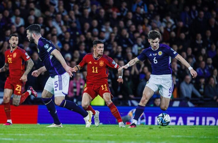 Skotlandia vs Spanyol Scott McTominay Bungkam La Furia Roja (@SeFutbol)