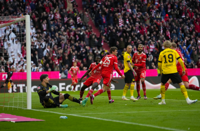 Bayern vs Dortmund - Der Klassiker - Thomas Mueller - Gregor Kobel - @fcbayern