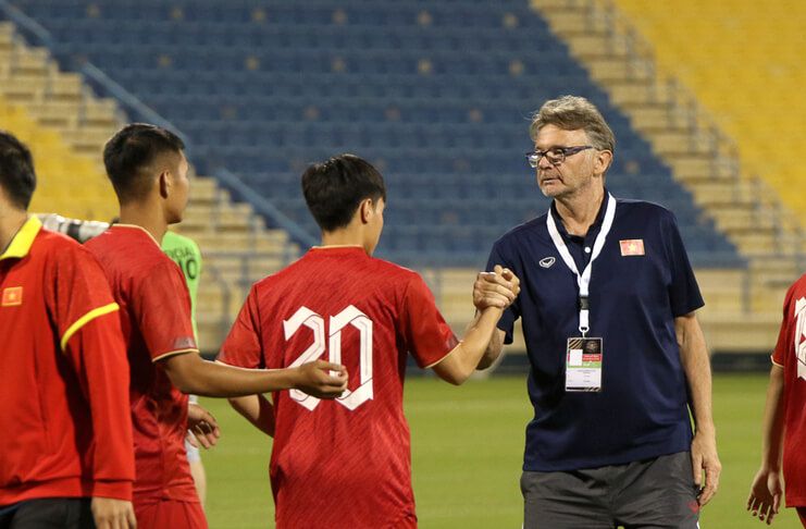 Philippe Troussier Pandang Timnas U-22 Indonesia Sebelah Mata