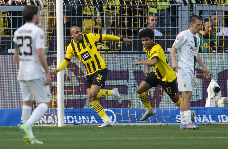Dortmund vs Gladbach - Donyell Malen - Sebastien Haller - Getty Images 2